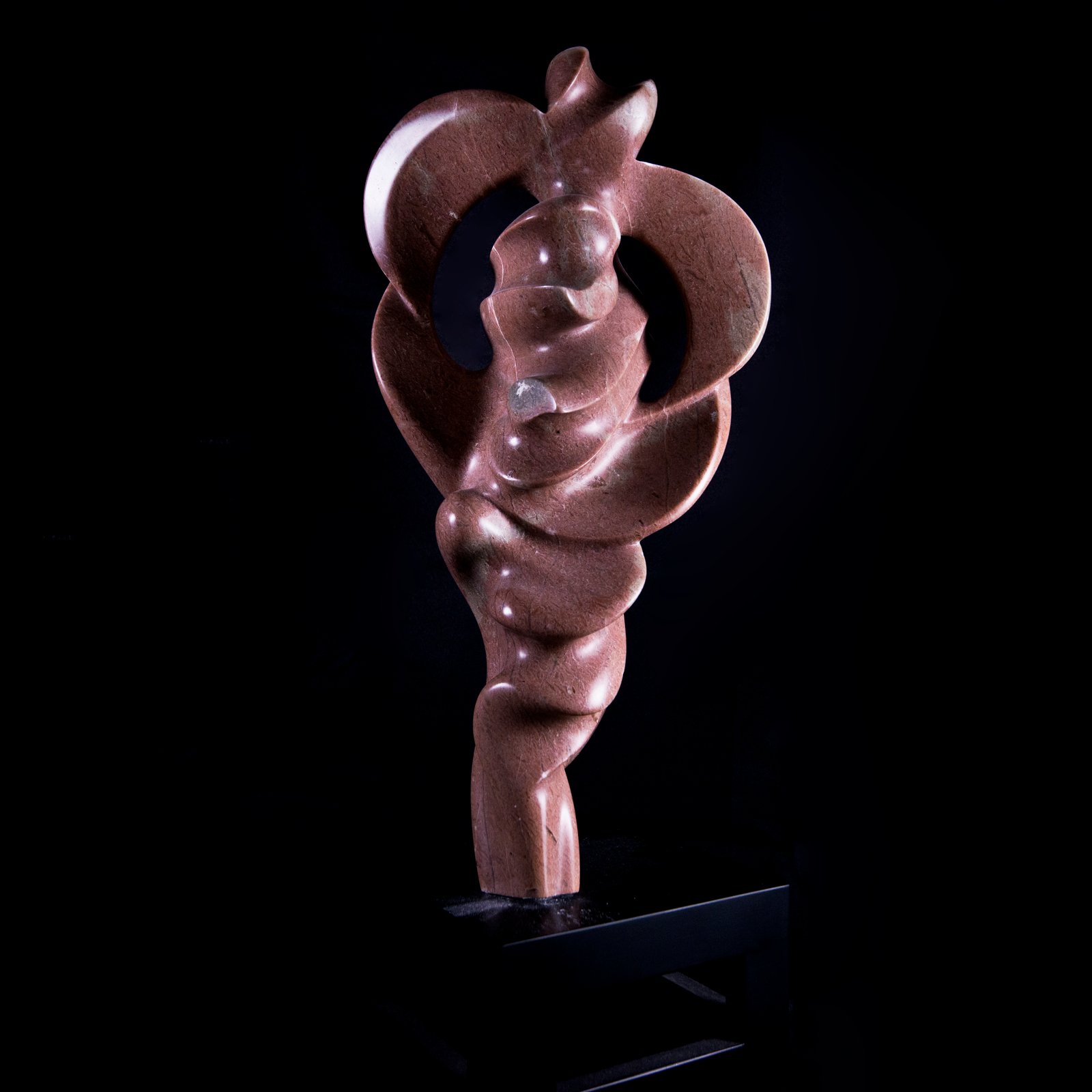 Beeld van rood Albast